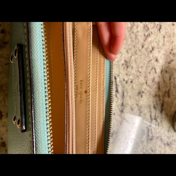 Kate Spade Continental Wallet - Picture 5 of 5